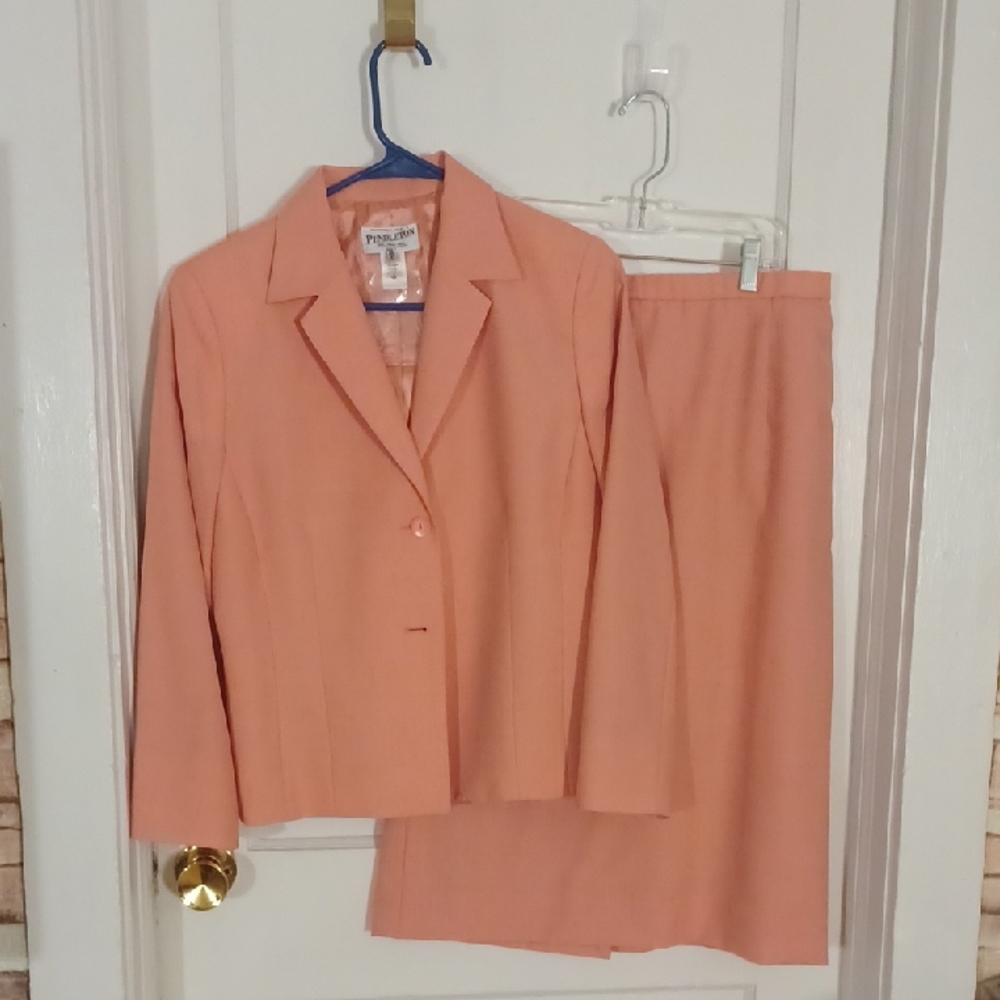 Pendleton 2 Pc. Suit Peach Blazer and Skirt Set, 100% Virgin Wool New No Tags